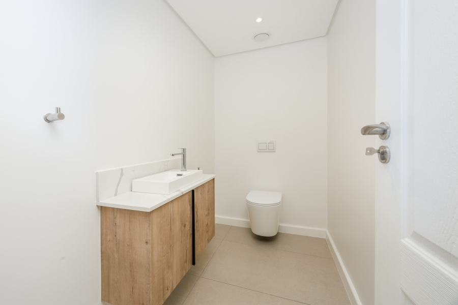 5 Bedroom Property for Sale in Mount Royal Golf Estate Western Cape